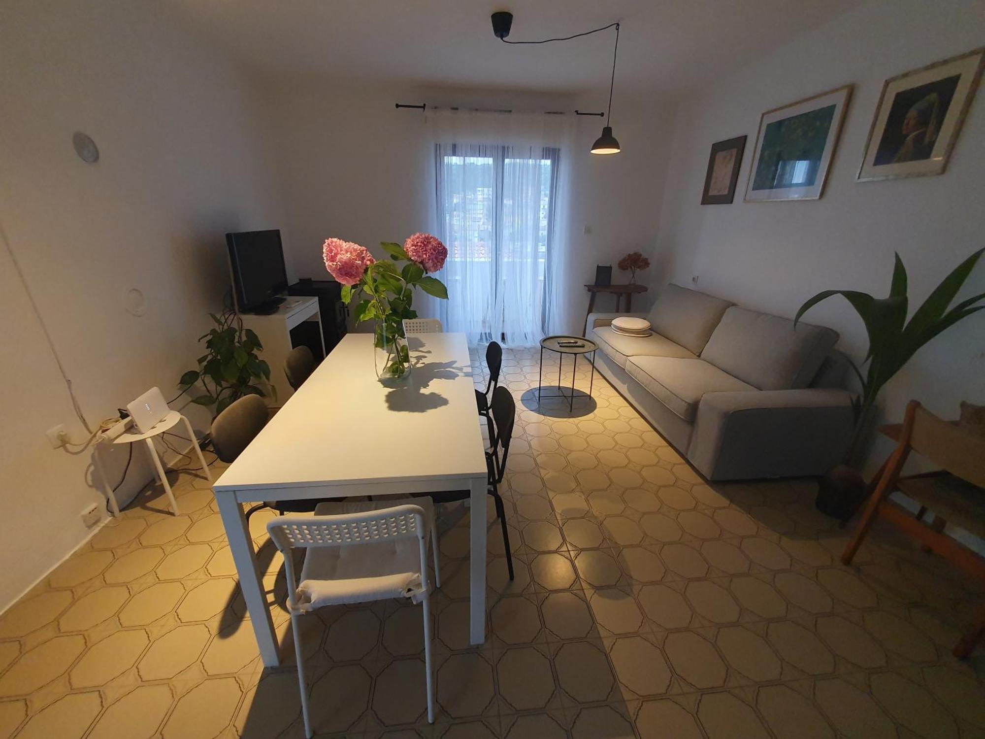 Laura Apartment