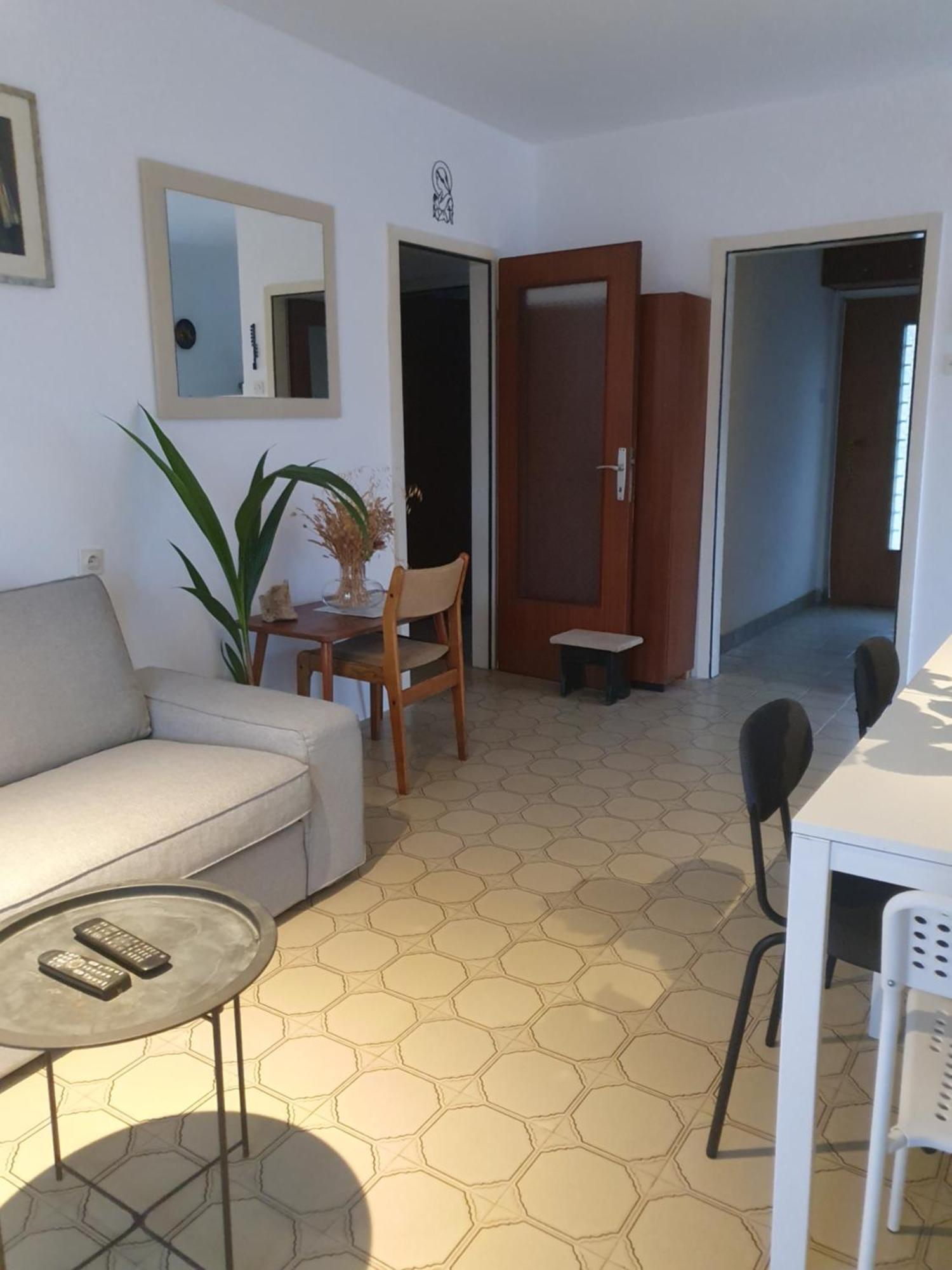 Apartment Laura *